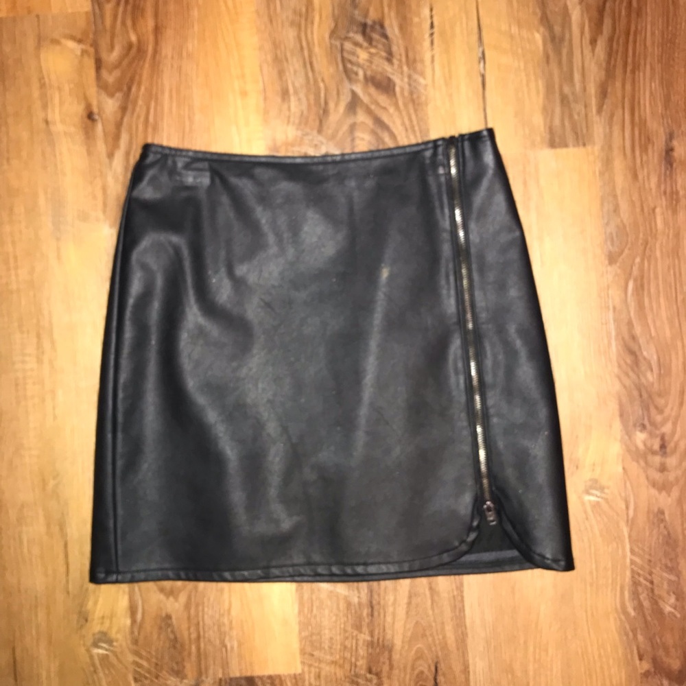 Leather pencil skirt